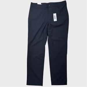 Men's DKNY 34 x 30 Black Universal Tech Pants Stretch Water Repellent Zip Pocket